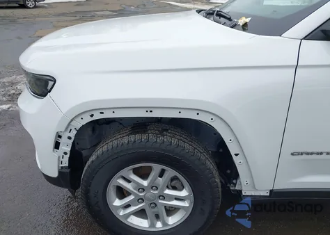 2023 Jeep Grand Cherokee Laredo 4X4 z USA, uszkodzony, nr VIN 1C4RJHAG1PC529996